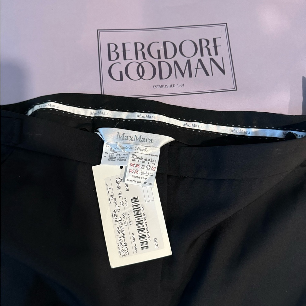 NWT Max Mara Women's Black Midi Length Pencil Skirt Wool Slit Size IT 40 US 6